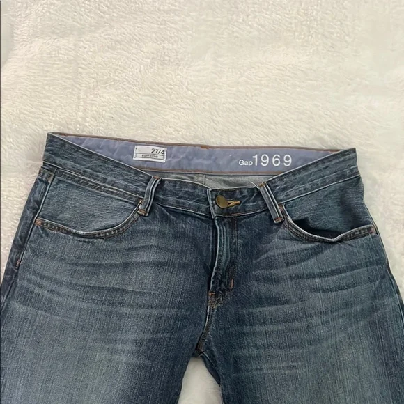 GAP 1969 Boyfriend Jeans - Picture 2 of 4